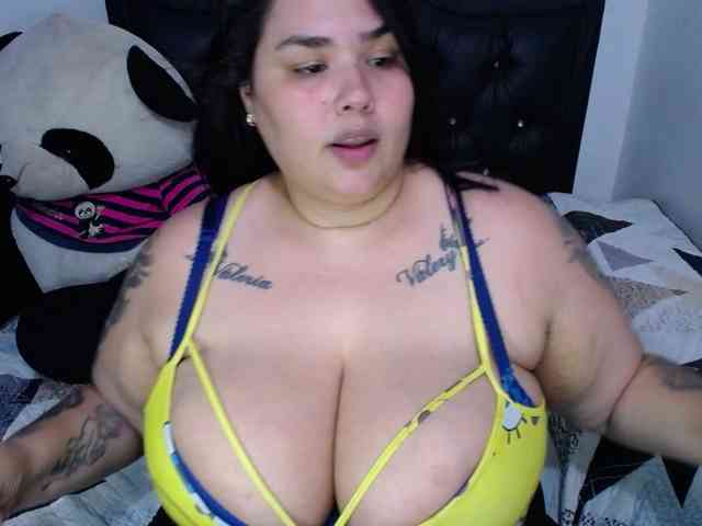 GabiBigBoobs webcam