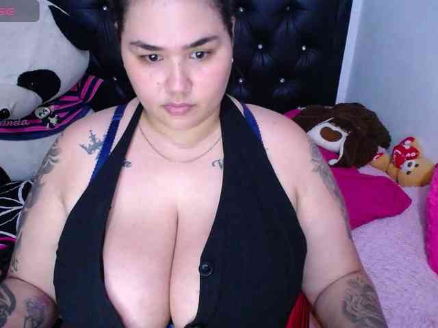 GabiBigBoobs webcam