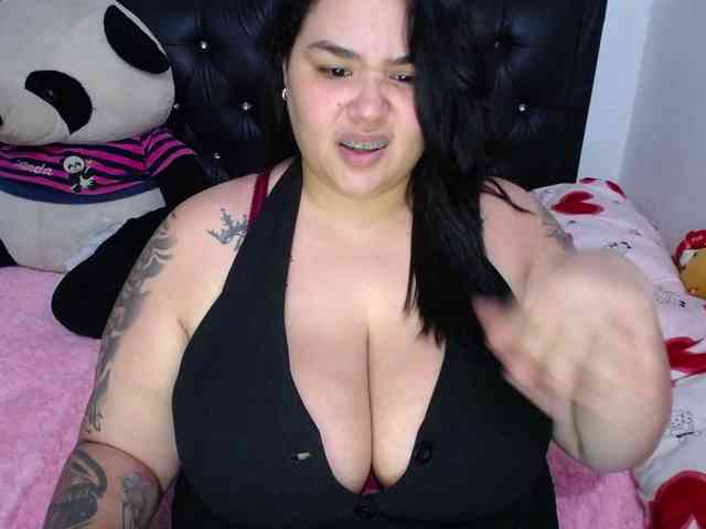 GabiBigBoobs webcam