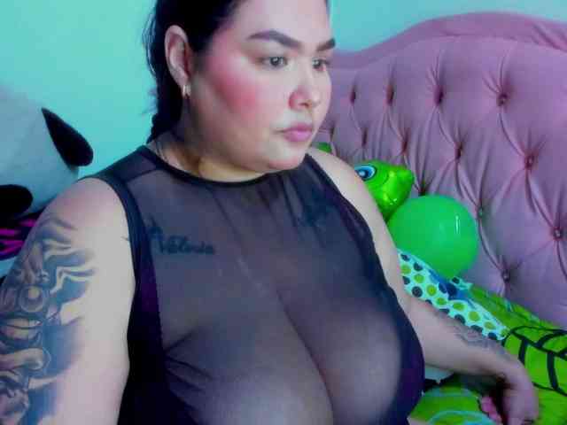 GabiBigBoobs webcam