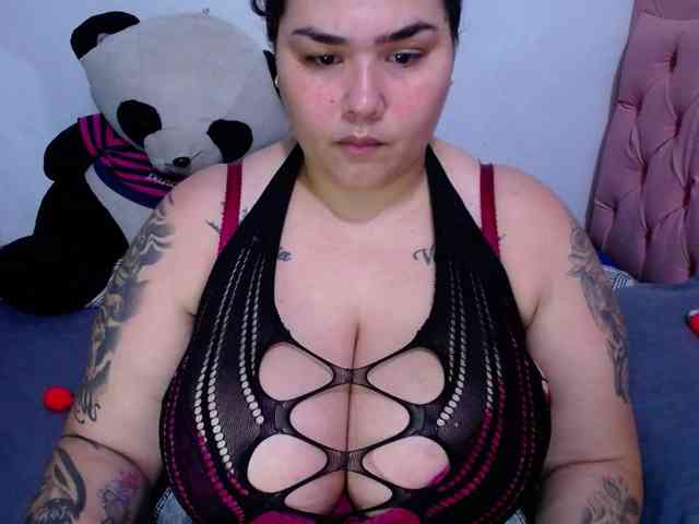 GabiBigBoobs webcam