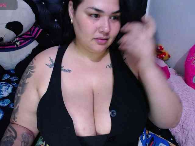 GabiBigBoobs webcam