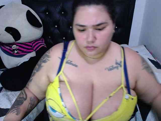 GabiBigBoobs webcam