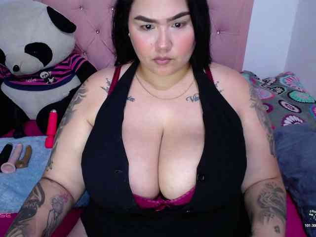 GabiBigBoobs webcam