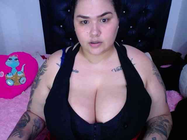 GabiBigBoobs webcam