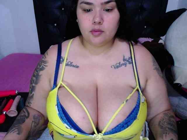 GabiBigBoobs webcam