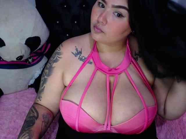 GabiBigBoobs webcam