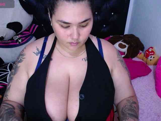 GabiBigBoobs webcam