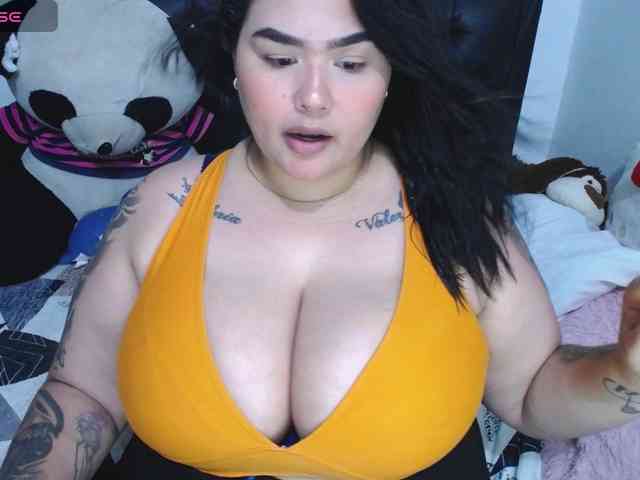 GabiBigBoobs webcam