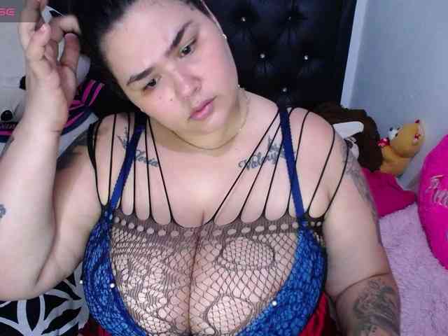 GabiBigBoobs webcam