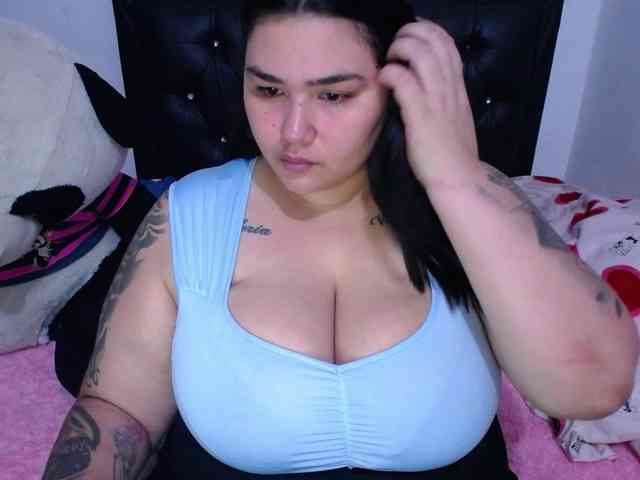 gabibigboobs's live room