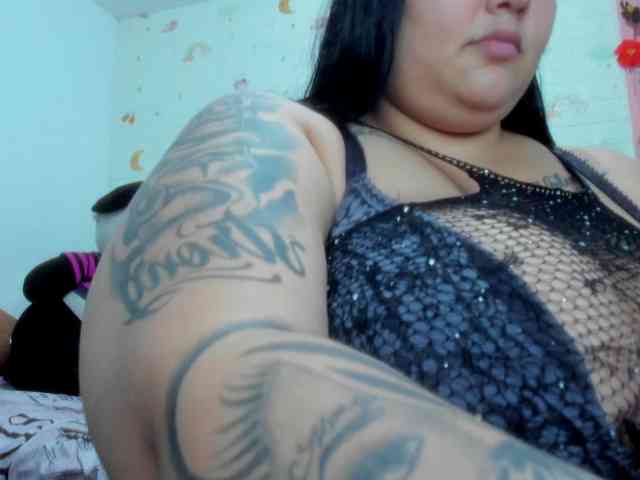 GabiBigBoobs webcam