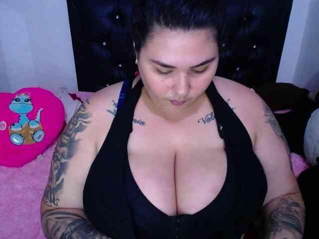 GabiBigBoobs webcam