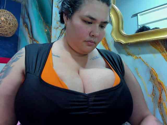 GabiBigBoobs webcam