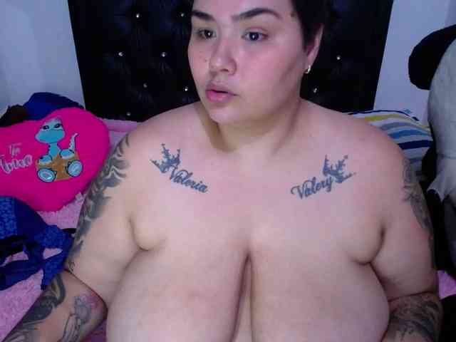 GabiBigBoobs webcam