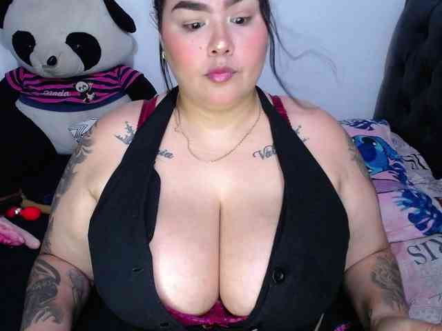 GabiBigBoobs webcam