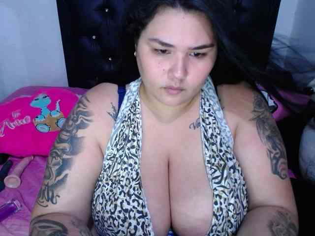GabiBigBoobs webcam