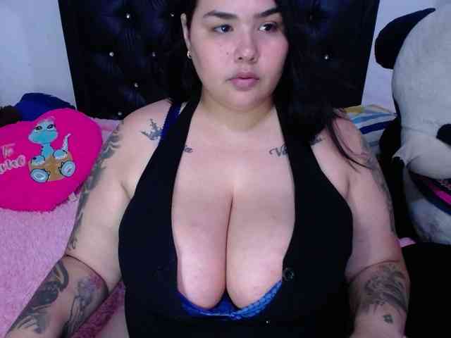 GabiBigBoobs webcam