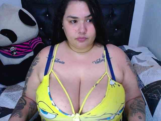 GabiBigBoobs webcam