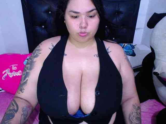 GabiBigBoobs webcam