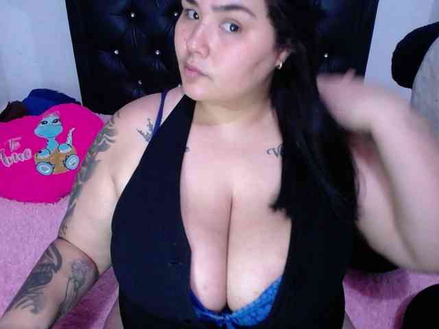 GabiBigBoobs webcam