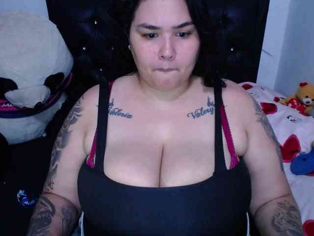 GabiBigBoobs webcam