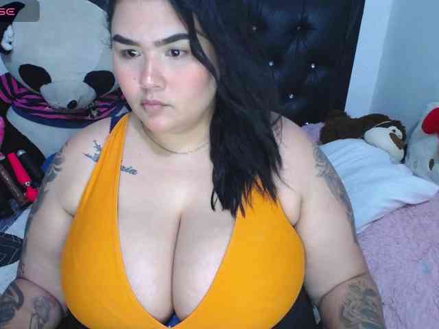 GabiBigBoobs webcam