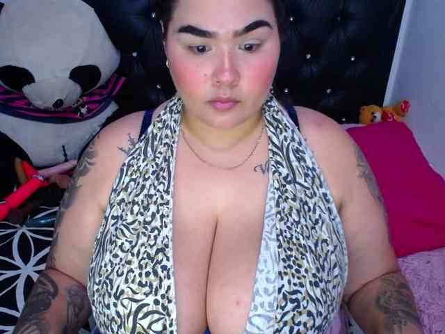 GabiBigBoobs webcam