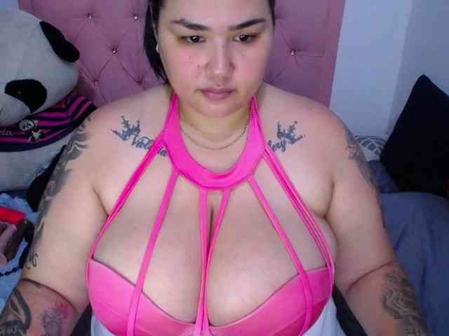 GabiBigBoobs webcam