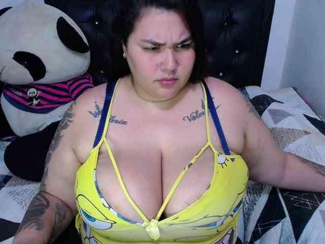 GabiBigBoobs webcam