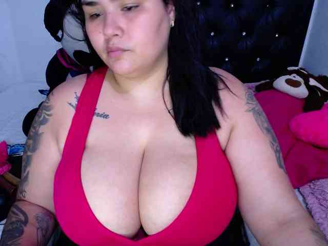 GabiBigBoobs webcam