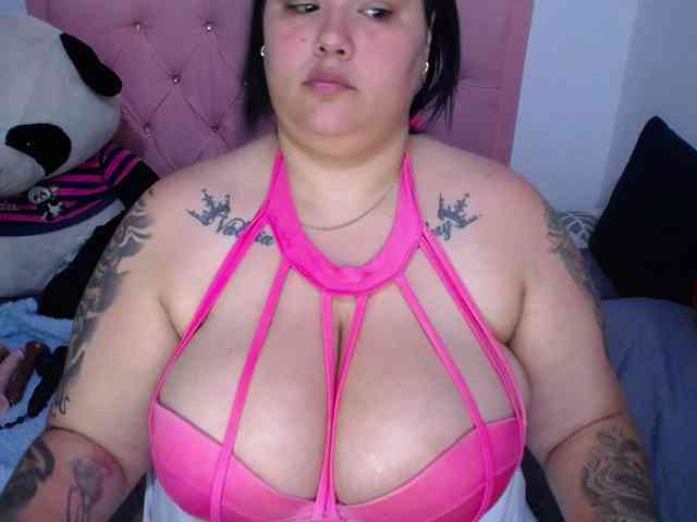GabiBigBoobs webcam