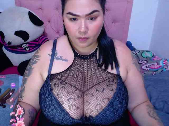 GabiBigBoobs webcam