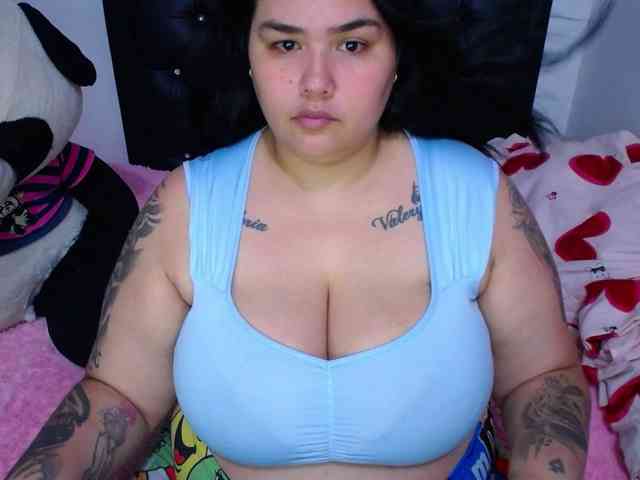 GabiBigBoobs webcam