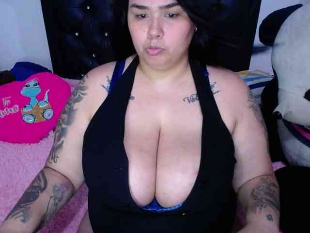 GabiBigBoobs webcam