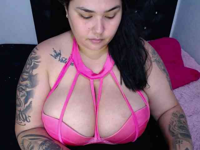 GabiBigBoobs webcam