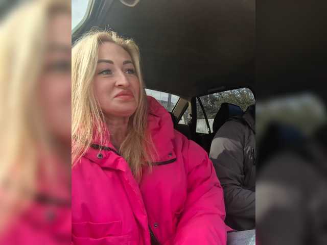 MOLLY-7 live cam on BongaCams