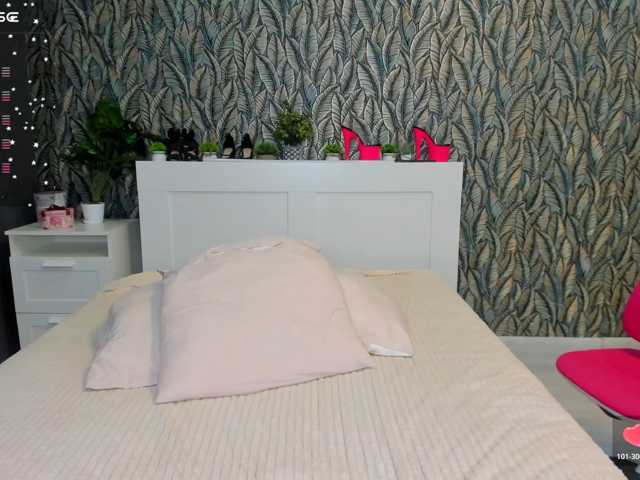 EveLibston, en directo ahora en BongaCams