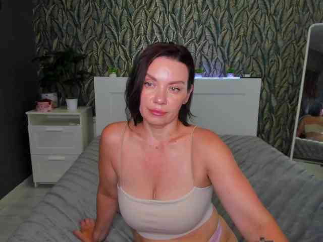 EveLibston webcam