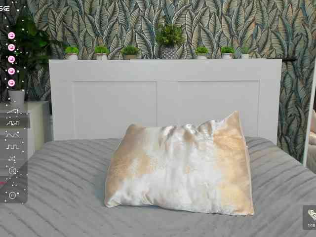 EveLibston webcam