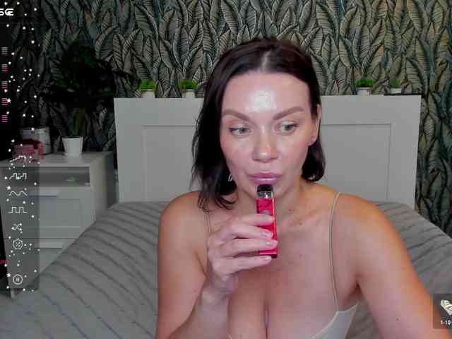 EveLibston webcam