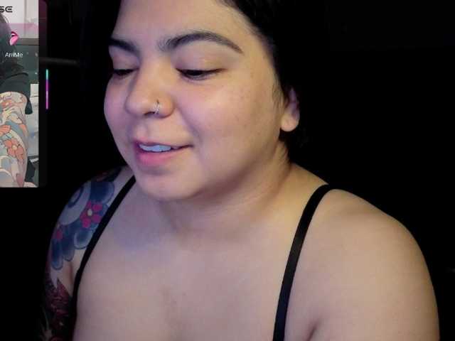 Kimmiakiss22 live cam
