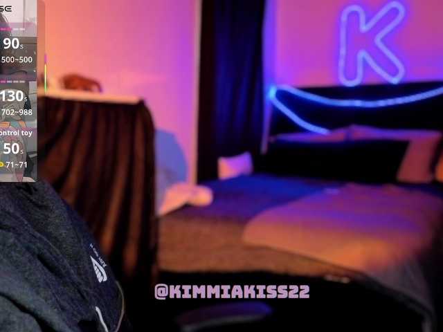 Kimmiakiss22 live cam on BongaCams