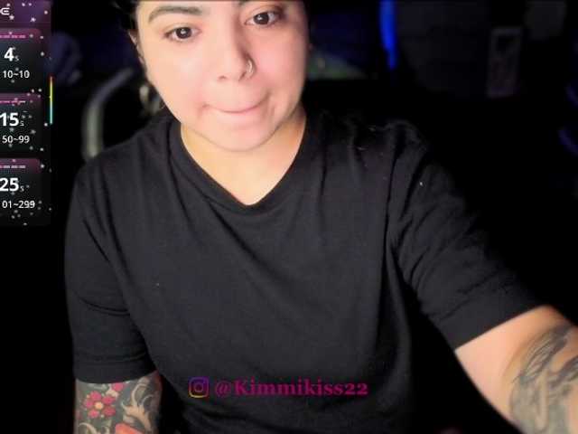 Kimmiakiss22 live cam on BongaCams
