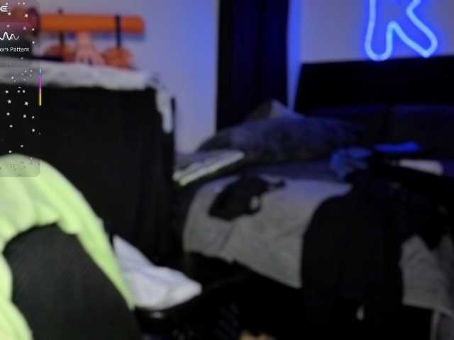 Kimmiakiss22 live cam on BongaCams