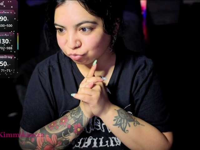 Kimmiakiss22 live cam on BongaCams