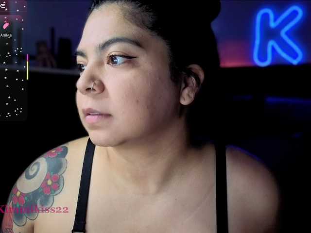 Kimmiakiss22 live cam on BongaCams