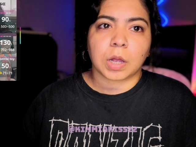 Kimmiakiss22 live webcam show