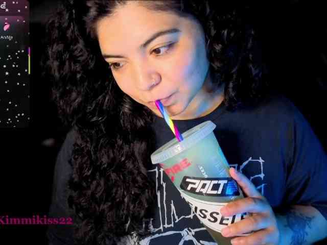Kimmiakiss22 webcam