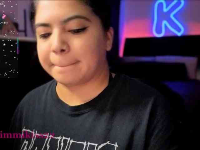 Kimmiakiss22 webcam